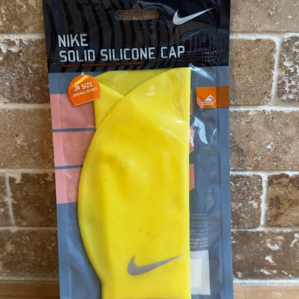 NEW Nike Yellow Swim Cap, Jr Size